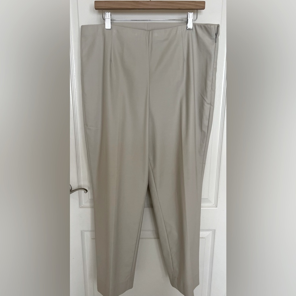 nwot beige straight leg pant size 16 by zozo